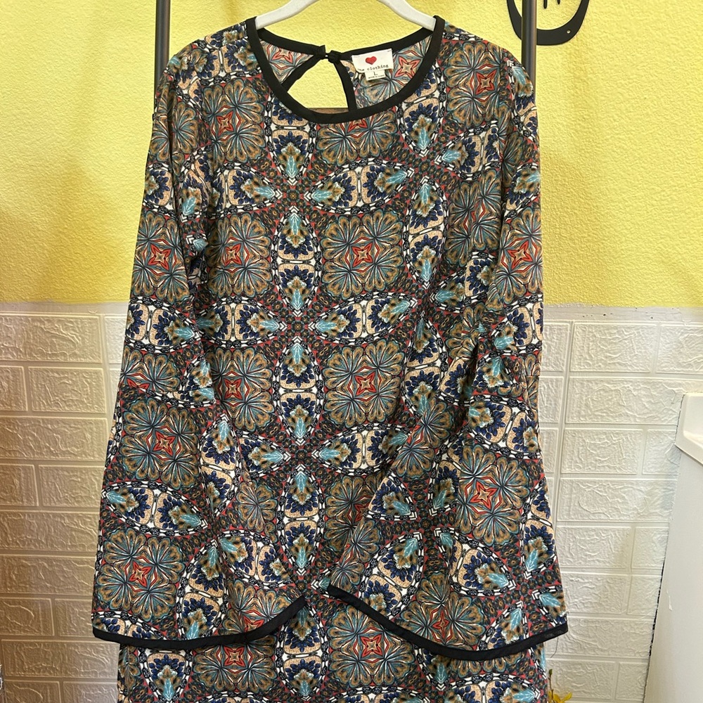 One Clothing Multicolor Geometric Long Sleeve Top